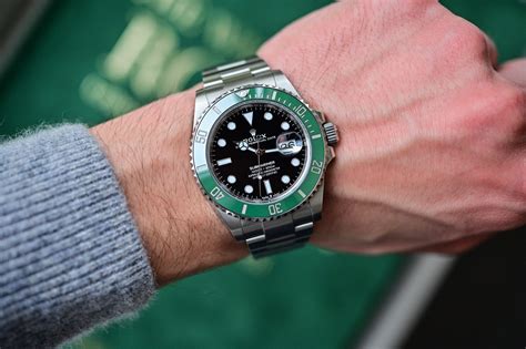 submariner rolex blue vs green